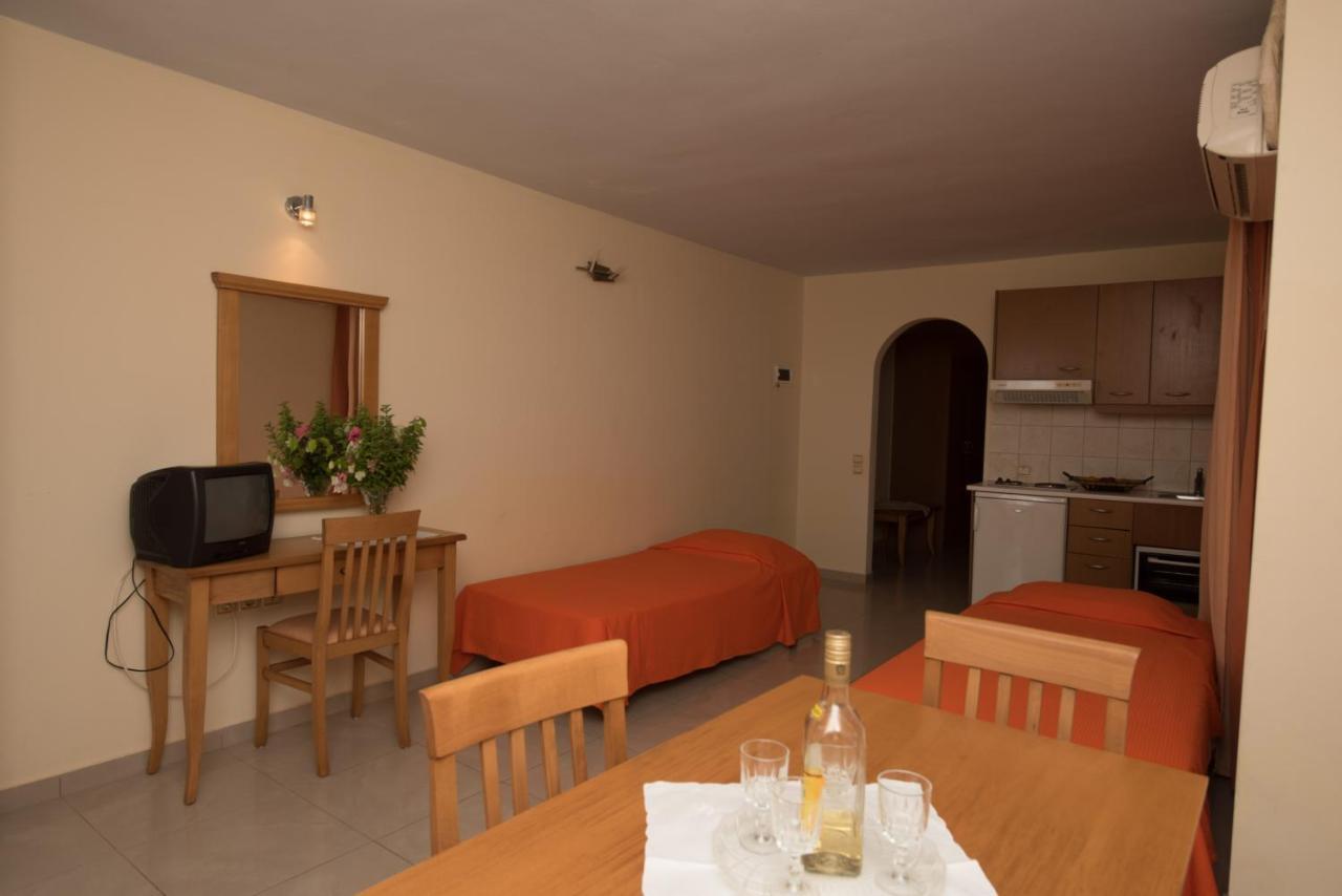 Ionio Star Hotel Koutsourás 외부 사진