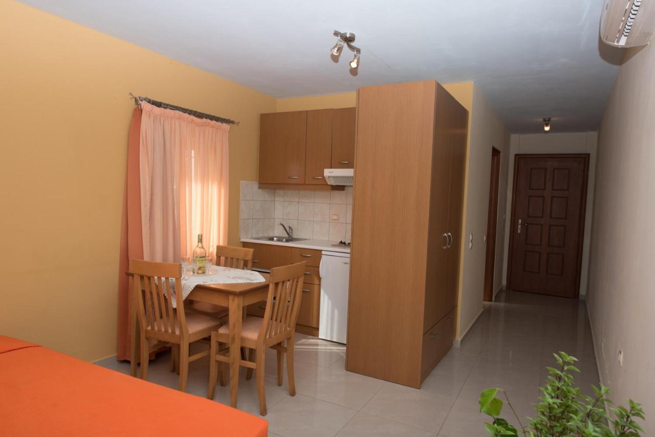 Ionio Star Hotel Koutsourás 외부 사진