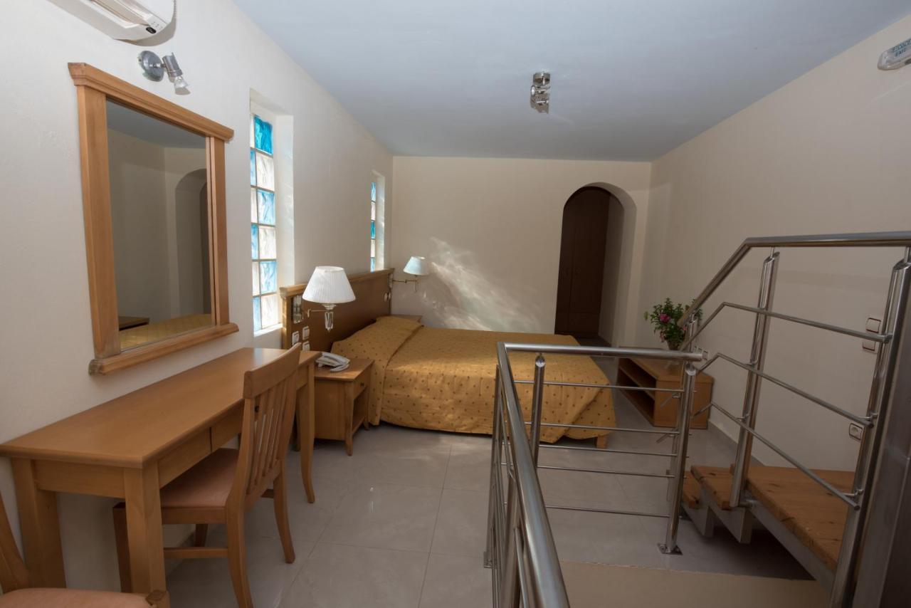 Ionio Star Hotel Koutsourás 외부 사진